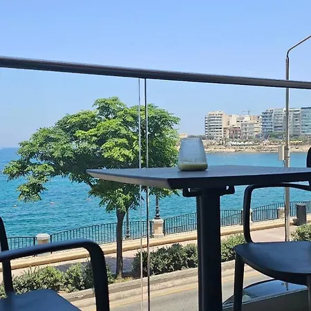 Stunning Seaview By Spinola Bay