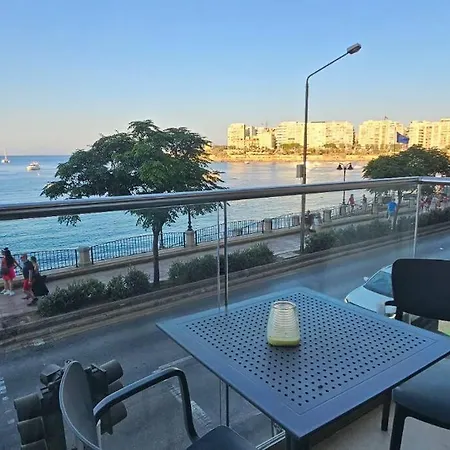 Stunning Seaview By Spinola Bay Apartmán *